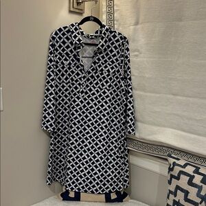 Vineyard Vines Navy and White Patterned Dress